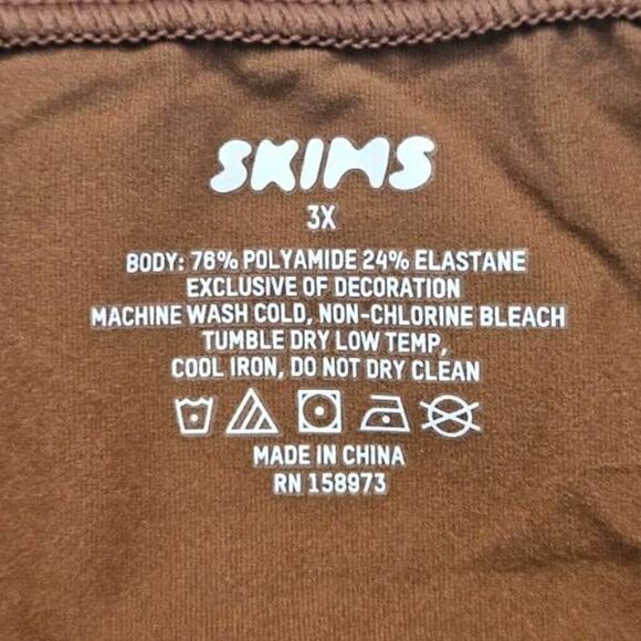 Skims short sleeve tee Nwt - Picture 6 of 7